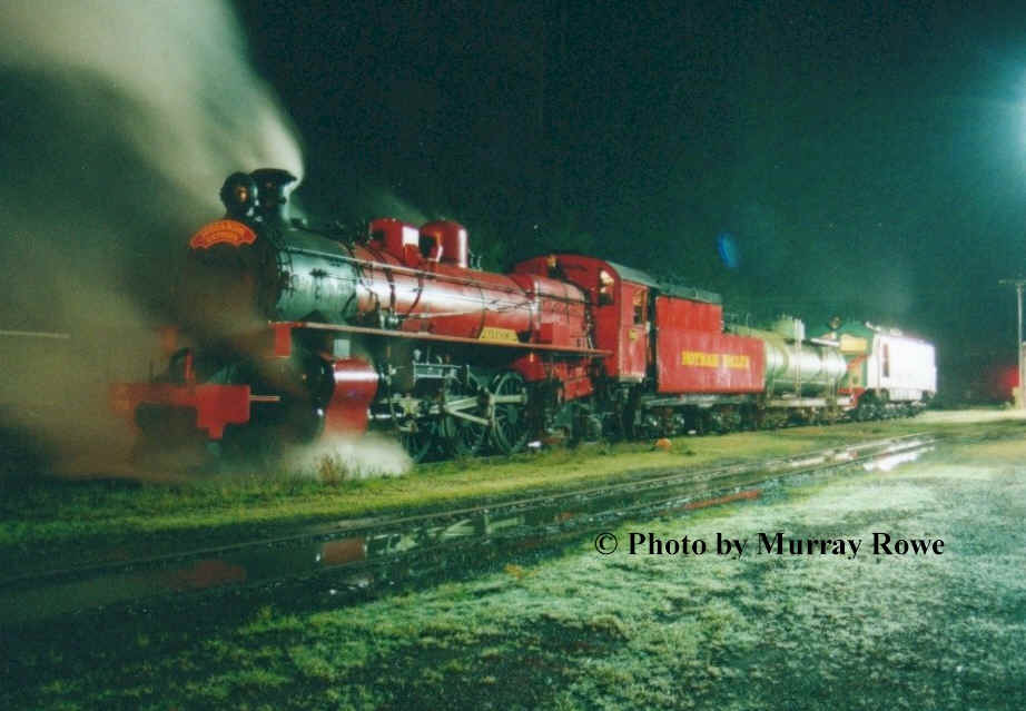 Late into the night, Pm 706 simmers quietly with XA 1401 in Pinjarra yard after returning from the first Wizards Express