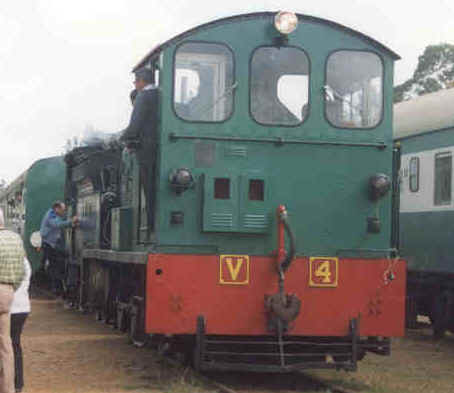 Ex Tasmanian Gov Railways V4 & G123 are ready to Depart Dwellingup for Etmilyn on a special double header