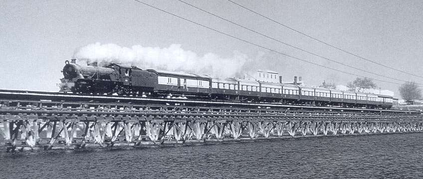 W 958 heads a special passenger train to Coolup across the Bunbury bridge at Perth in September 1969 - photo by Clarrie Cole